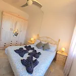 شقة Fran Coastal Elegance Stylish With Sea Views And Seasonal Pool, Large Terrace By Namaste Elite *