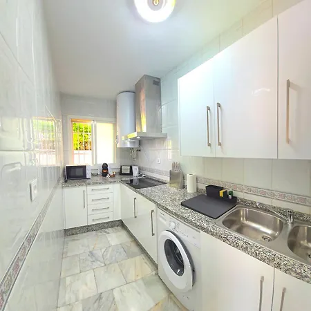Apartment Fran Coastal Elegance Stylish With Sea Views, Large Terrace By Namaste Elite