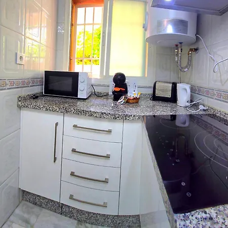 Apartment Fran Coastal Elegance Stylish With Sea Views, Large Terrace By Namaste Elite Torremolinos